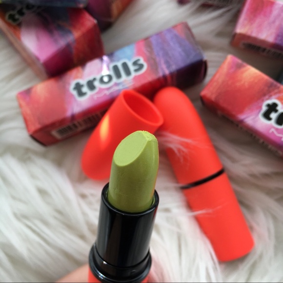 Mac Cosmetics Trolls limited release collection - Picture 7 of 7